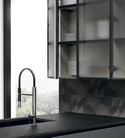 Anta vetro telaio nero D20-433x476 - Doimo Cucine